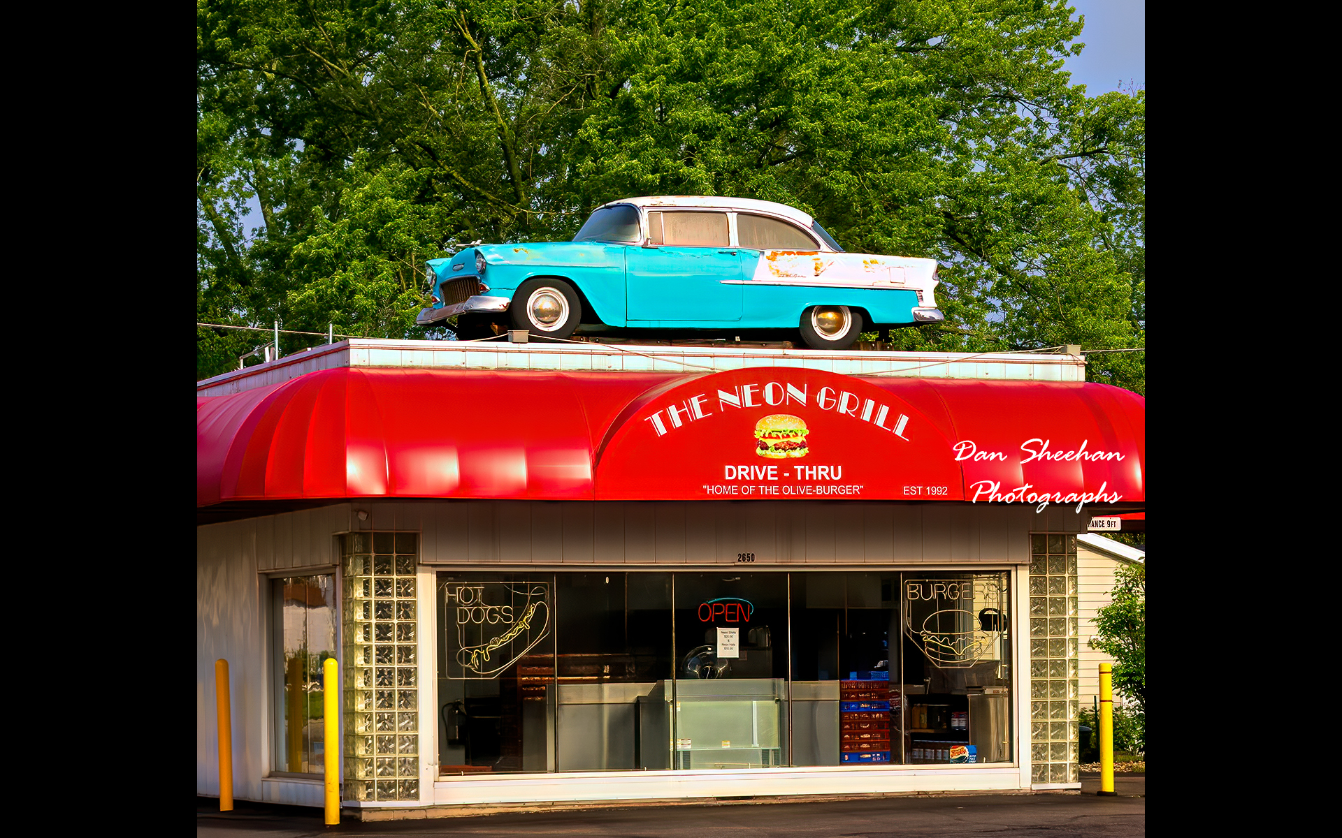 The Neon Grill in St. Joseph, Michigan. Flyin' 55 on top. : Cars : Dan Sheehan Photographs - Fine Art Stock Photography